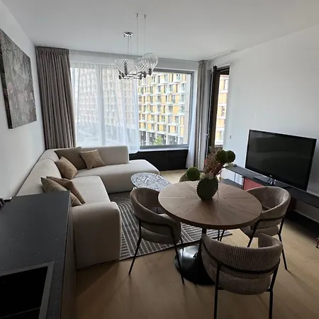 Sky Park No Compromise With Parking Apartament