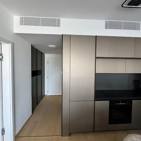 Apartament Sky Park No Compromise With Parking *