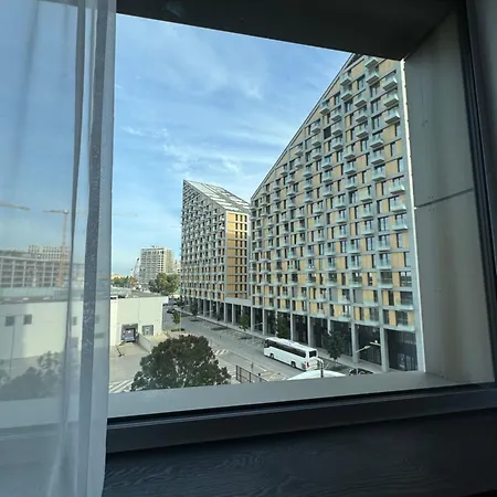 Διαμέρισμα Sky Park No Compromise With Parking